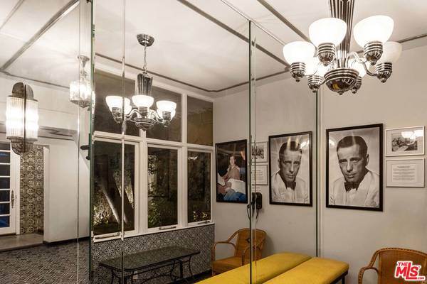 Los Angeles, CA 90069,1326 Londonderry View DR #7