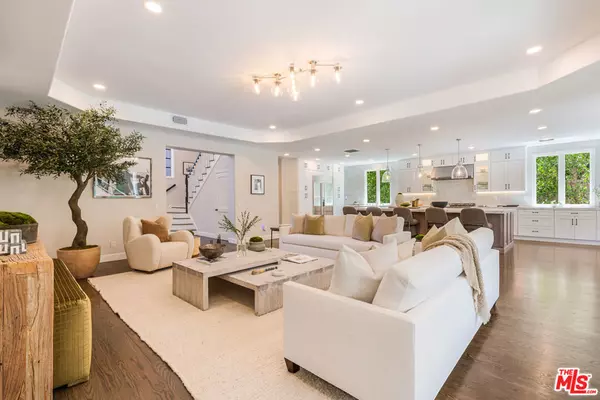 Los Angeles, CA 90049,11797 Chaparal ST