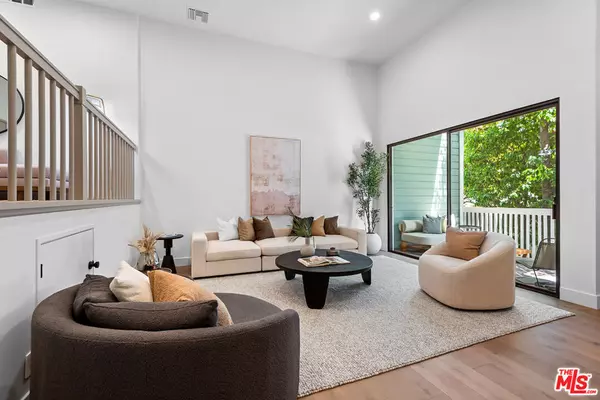 Marina Del Rey, CA 90292,3516 Via Dolce