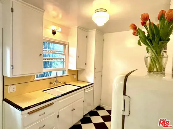 1325 Washington AVE #B, Santa Monica, CA 90403