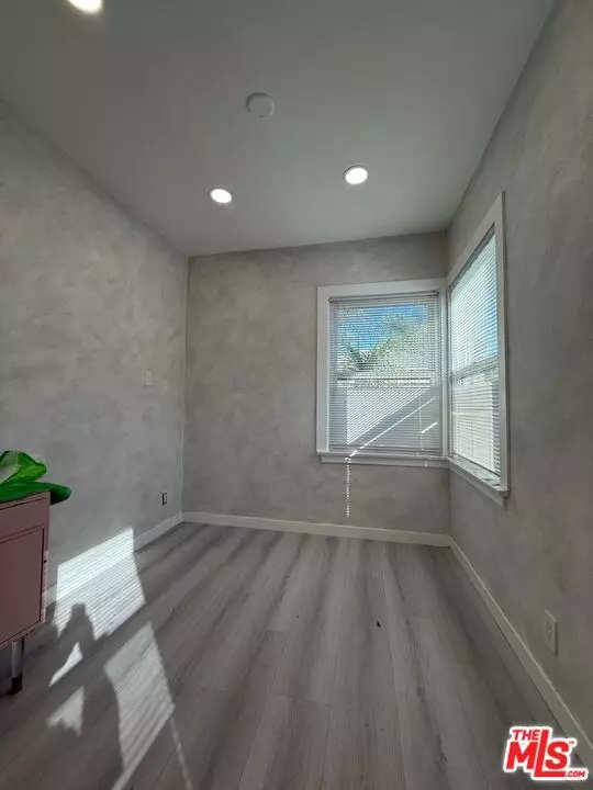 Glendale, CA 91202,674 Estelle AVE