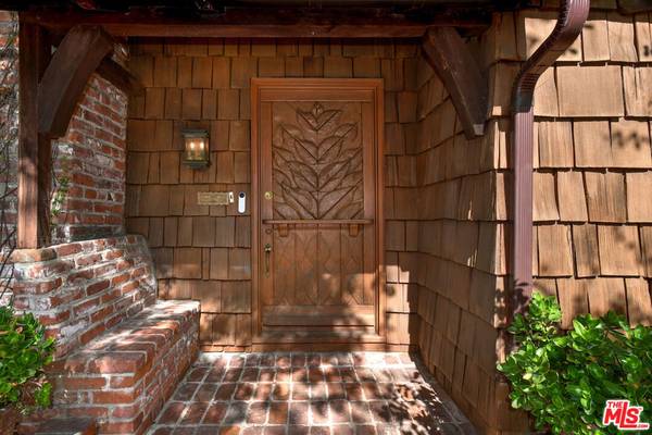 Sherman Oaks, CA 91403,15213 Del Gado DR