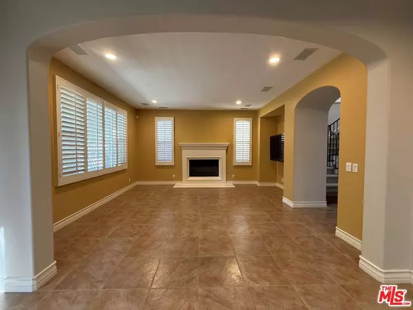 Irvine, CA 92620,68 Cornflower