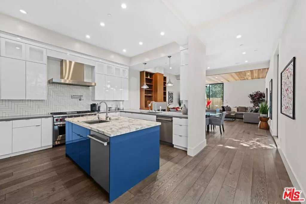 Los Angeles, CA 90035,1612 S Wooster ST #1