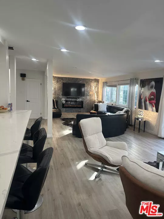 Winnetka, CA 91306,19700 Blythe ST