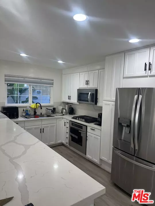 Winnetka, CA 91306,19700 Blythe ST