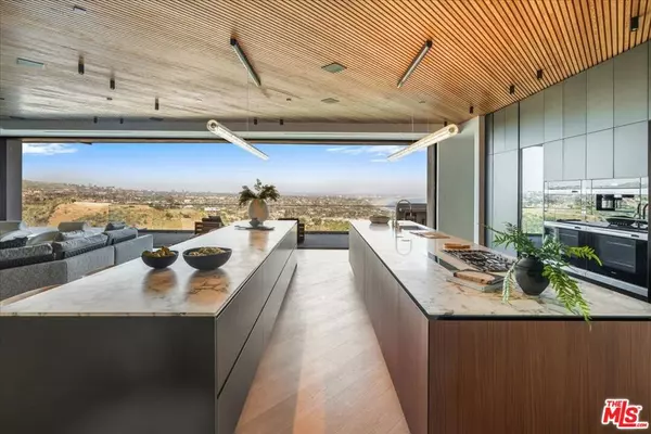 Pacific Palisades, CA 90272,766 Paseo Miramar