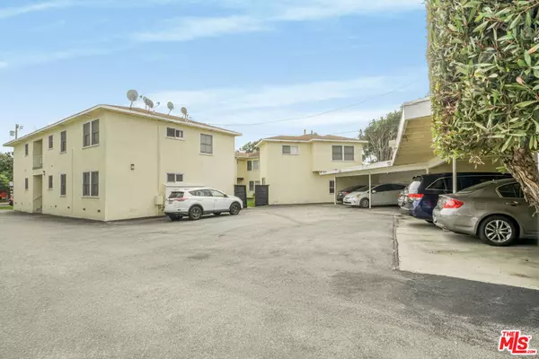 Los Angeles, CA 90045,7933 Alverstone AVE