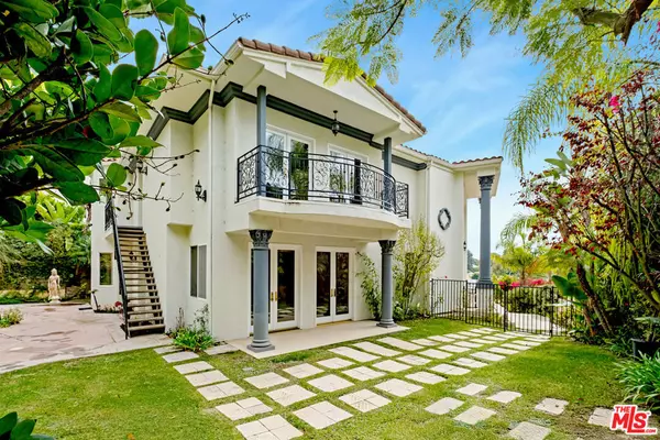 Los Angeles, CA 90077,2997 Beverly Glen CIR