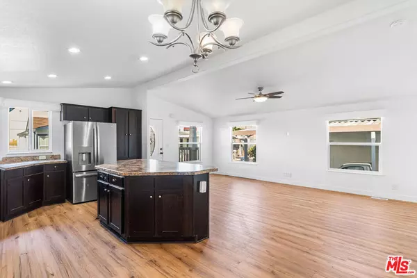 Artesia, CA 90701,19127 Pioneer BLVD #30