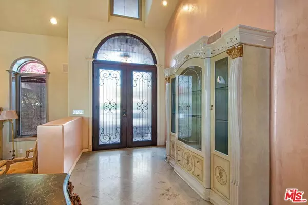 Calabasas, CA 91302,24485 Park Granada