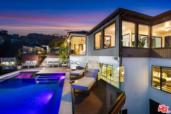 West Hollywood, CA 90069,1733 SUNSET PLAZA DR