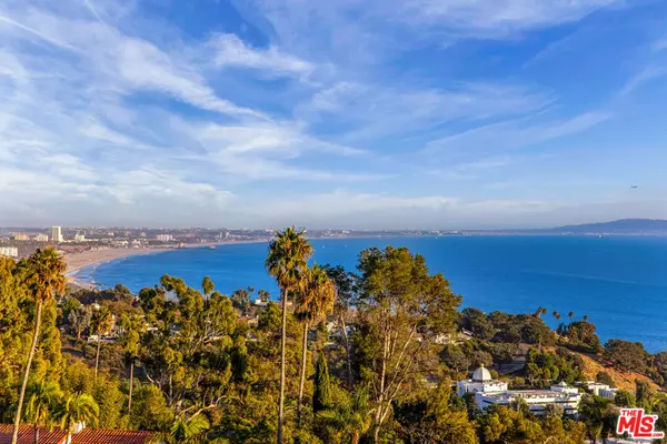Pacific Palisades, CA 90272,620 Resolauo DR