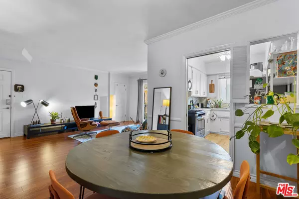 332 S Rexford DR #6, Beverly Hills, CA 90212