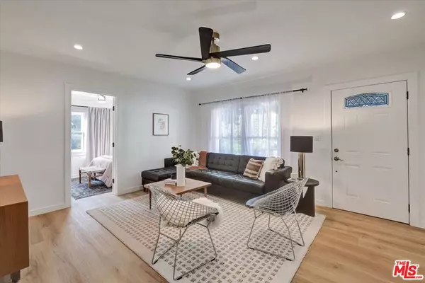 Los Angeles, CA 90039,2100 Whitmore AVE