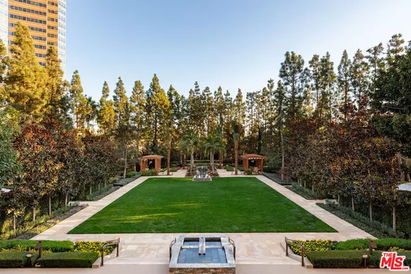 Los Angeles, CA 90067,1 W CENTURY DR #31D