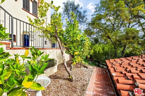 Glendale, CA 91208,1441 Andenes DR