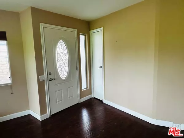 Cathedral City, CA 92234,385 Avenida Andorra