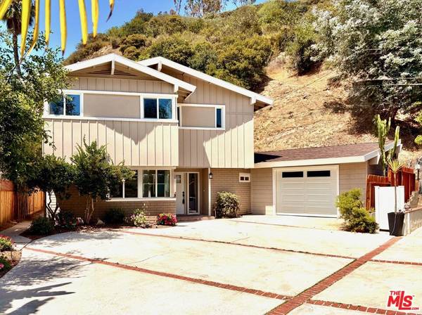 2400 Nalin DR, Los Angeles, CA 90077