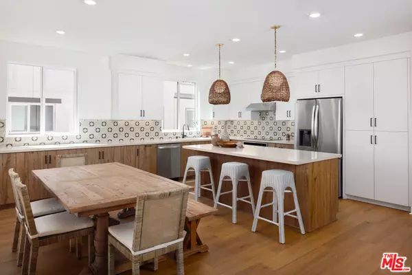 Los Angeles, CA 90732,1660 Coral Sea LN