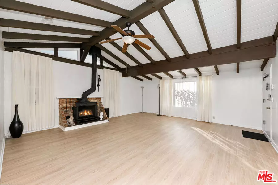 4822 Lemona AVE, Sherman Oaks, CA 91403