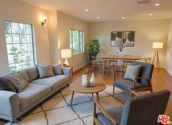 Los Angeles, CA 90019,1037 S Longwood AVE