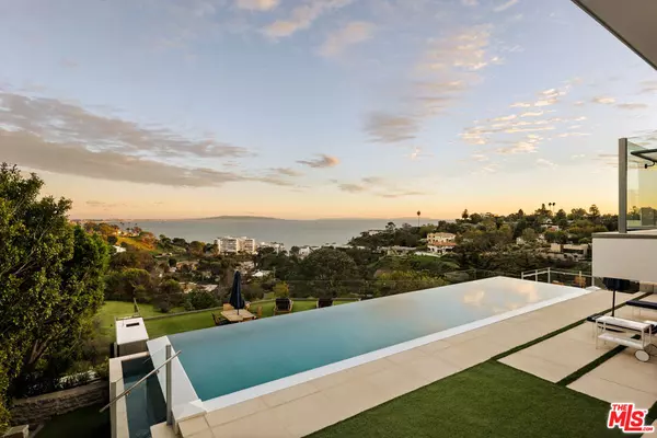 Pacific Palisades, CA 90272,467 Paseo Miramar