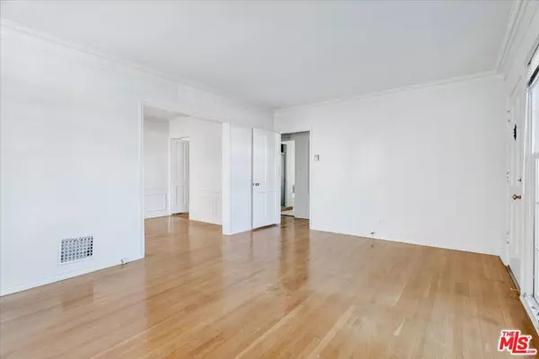 Beverly Hills, CA 90211,142 N Hamilton DR #Unit A