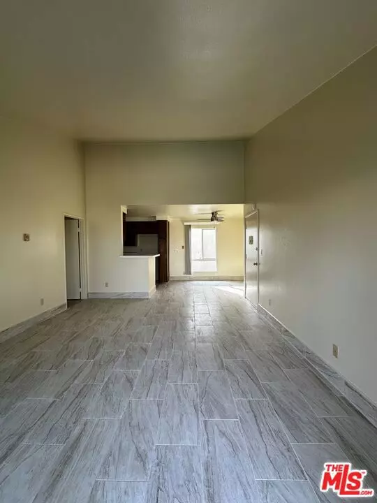 Torrance, CA 90503,3422 Maricopa ST #226