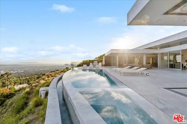 Beverly Hills, CA 90210,1620 Carla