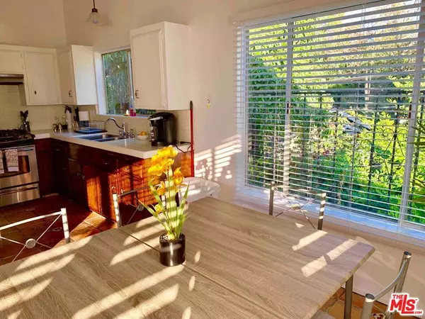 West Hollywood, CA 90046,1152 1/2 N Ogden DR