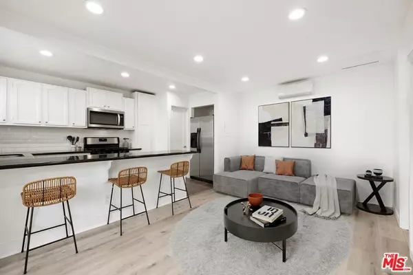 927 Euclid ST #B, Santa Monica, CA 90403