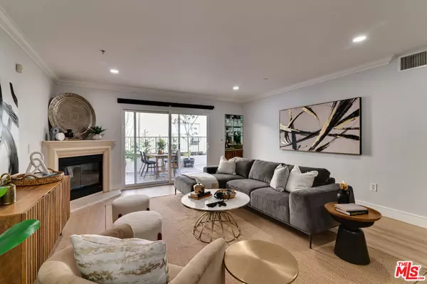 1878 Greenfield AVE #104, Los Angeles, CA 90025