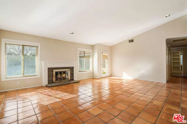 Canyon Country, CA 91387,17141 Nevette CT