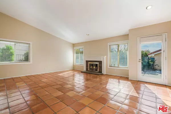 Canyon Country, CA 91387,17141 Nevette CT