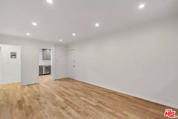 West Hollywood, CA 90046,1235 N Harper AVE #20