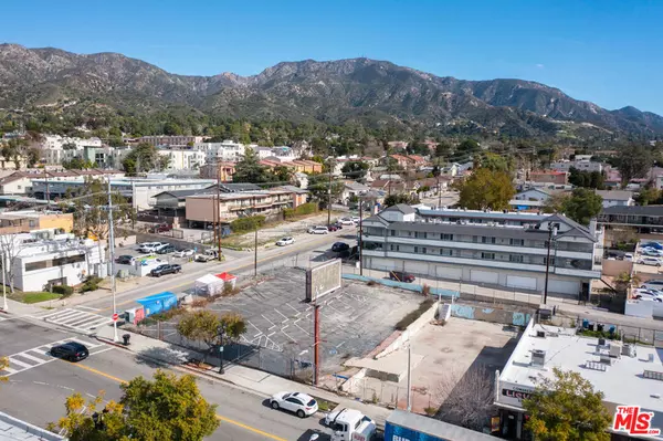 Tujunga, CA 91042,9938 Commerce AVE