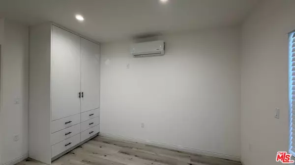 Van Nuys, CA 91405,7345 Tyrone AVE