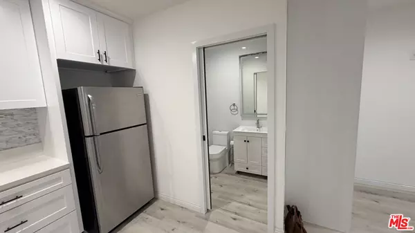 Van Nuys, CA 91405,7345 Tyrone AVE