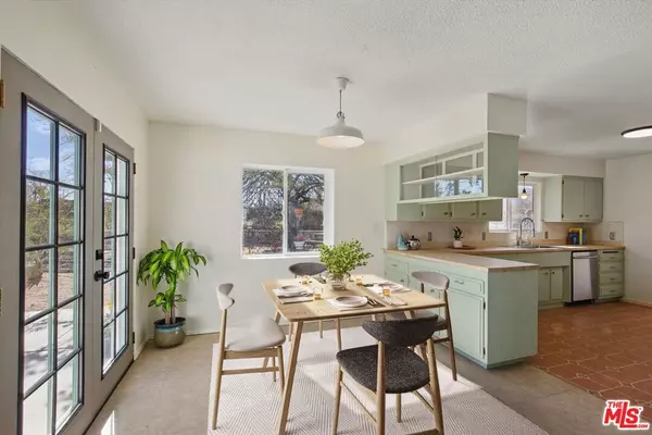 Yucca Valley, CA 92284,6391 Ruth DR