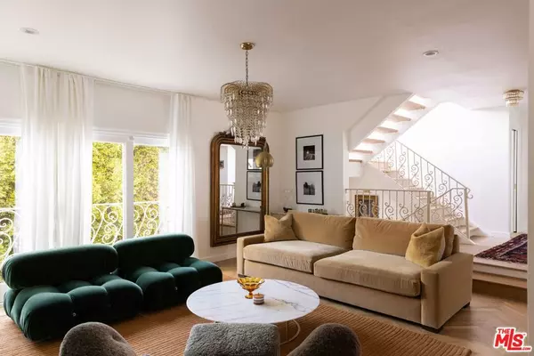 Beverly Hills, CA 90210,9809 Beeson DR