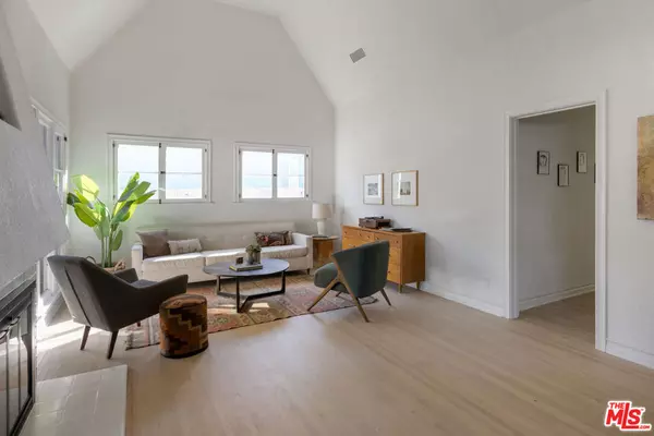 Los Angeles, CA 90041,1632 Oak Grove DR