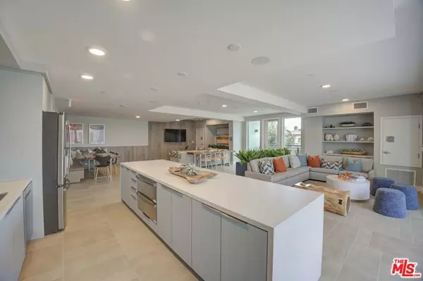 Ventura, CA 93001,160 S Ventura AVE #117-102