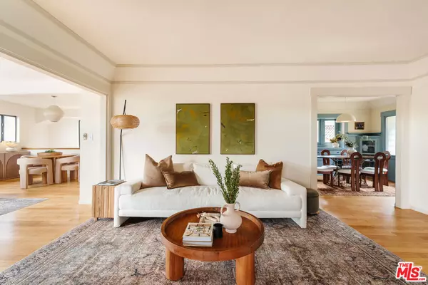 Los Angeles, CA 90041,1207 Oak Grove DR