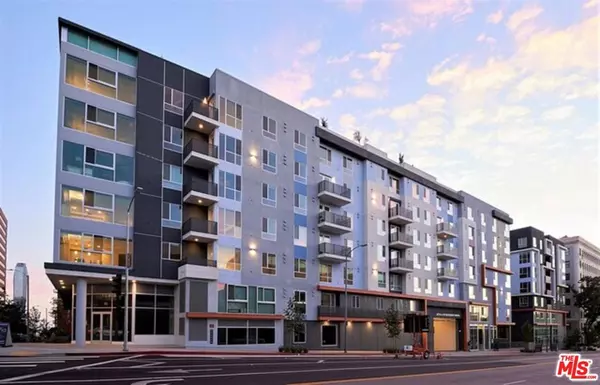 Los Angeles, CA 90017,1120 W 6th ST #2654