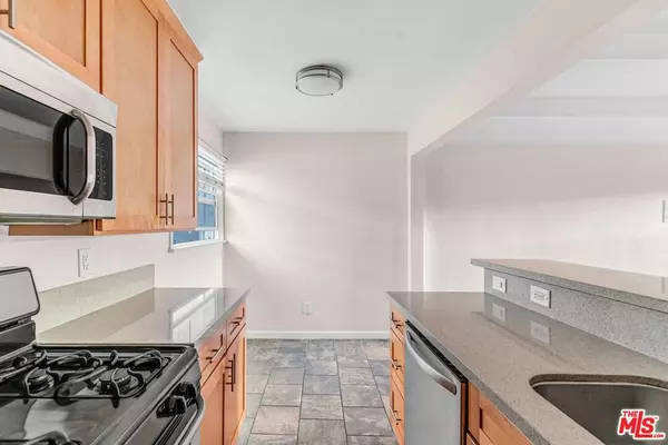 Los Angeles, CA 90066,3996 Berryman AVE