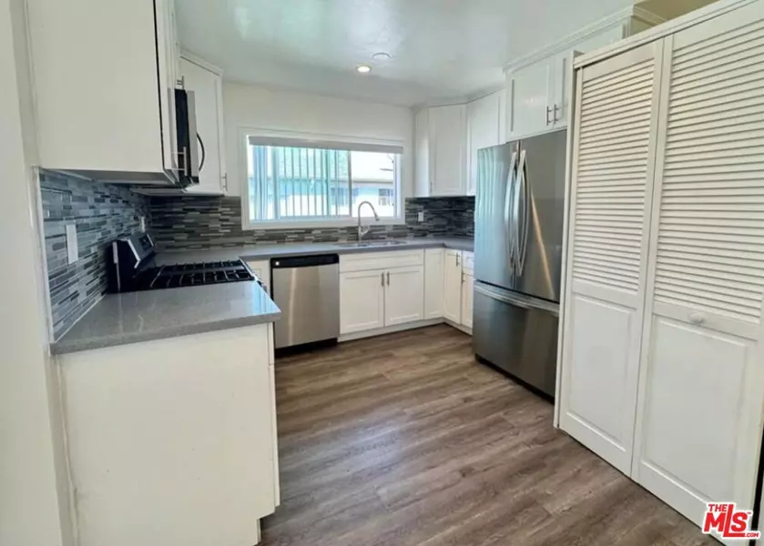 2040 S Sherbourne Dr #4, Los Angeles, CA 90034