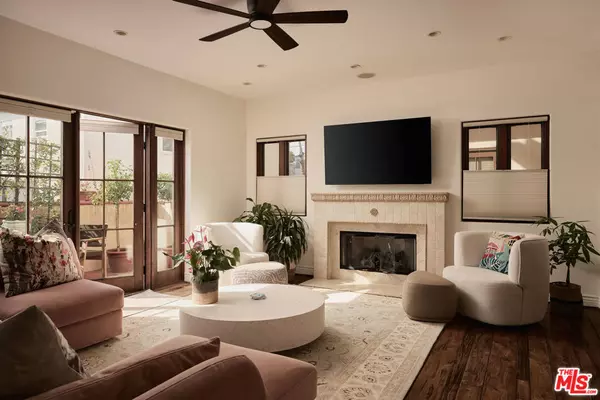 Santa Monica, CA 90403,908 17th ST #8