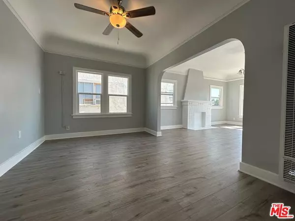 Los Angeles, CA 90038,759 1/2 N Ridgewood PL