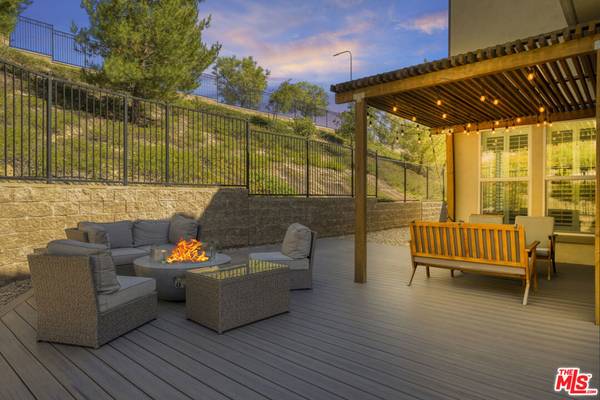 20629 W Chestnut CIR, Porter Ranch, CA 91326